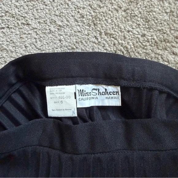 VTG ~ 1970s ~ Miss Shaheen ~ Black Accordion Pleat Maxi Skirt ~ Classic ~ Size 6 - Picture 4 of 4